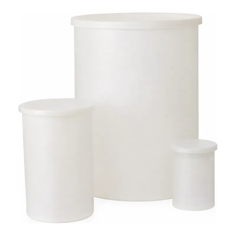 Nalgene Heavy-Duty Cylindrical LLDPE Tanks with Cove