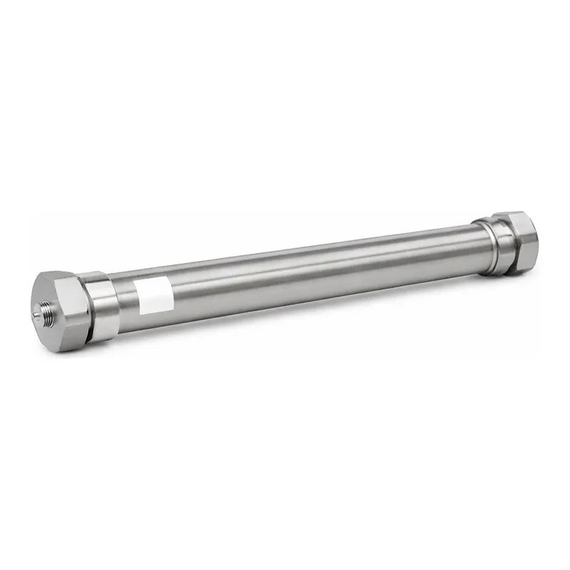 Waters Nova-Pak C18 Prep Column, 60Å, 6 µm, 19 mm X 300 mm, 1/pk