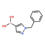 RHAWN (1-Benzyl-1H-pyrazol-4-yl)boronic acid