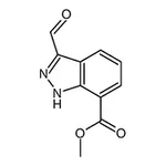 RHAWN Methyl 3-formyl-1H-indazole-7-carboxylate