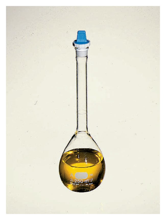 Thermo Fisher Scientific PYREX Class A Volumetric Flask with Polyethylene Standard Taper Stopper