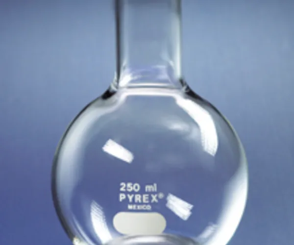 Corning PYREX Flask, Florence, Boiling, Flat Bottom, Long Neck, Tooled Mouth