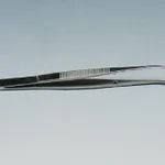 Hirose Precision Iris Forceps 미세포셉_100mm 커브 HC.37-611