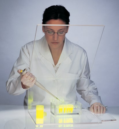 Merck Workshields for beta-emitters, free standing