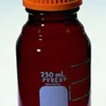 Merck Pyrex low actinic media storage bottle, graduated with screw cap