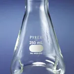 Merck Pyrex baffled shaker flasks with heavy tooled rim