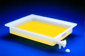Merck Scienceware gel fixing tray