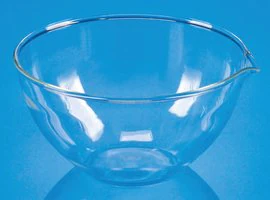Merck Aldrich Essentials evaporating dish, with spout