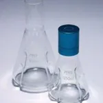 Merck Pyrex Culture flask, baffled, delong neck,