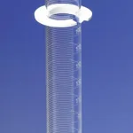 Merck Pyrex class A serialized/certified single metric scale graduated cylinder