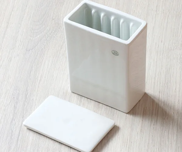 Porcelain Staining Box with Lid 자제 염색 밧드